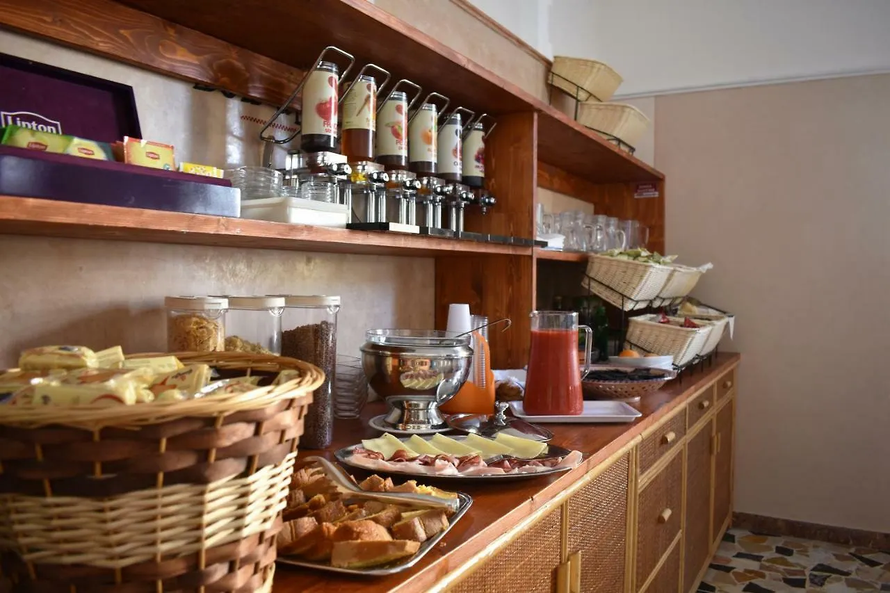 Albergo Ennia Rimini 2*,  Italy